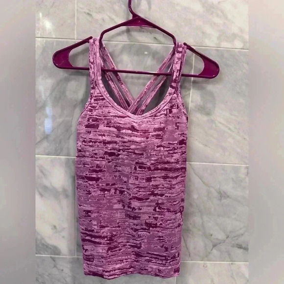 Athleta Womens Tank Top Purple Abstract Criss Cross Back Scoop Neck Stretch s - Picture 3 of 4